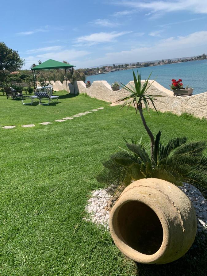 Casa Con Piscina E Vista Mare Dal Giardino Apartment Fanusa Exterior foto